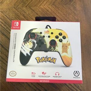 Pokémon Pikachu Vs Meowth Wired Controller Nintendo Switch - Yellow/Black